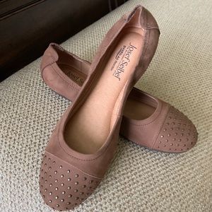 Ladies Shoes
